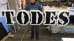 Буквы из композита Todes