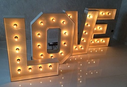 Светодиодные объемные буквы «LOVE»